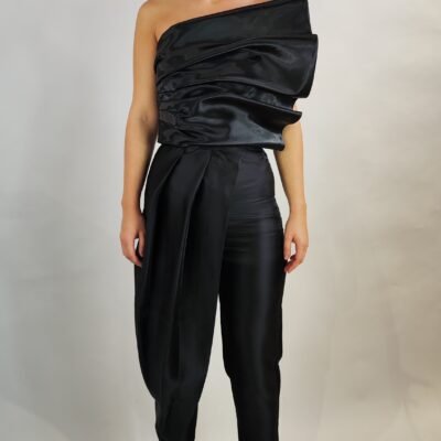 Eleganter One-Shoulder Jumpsuit mit Drapierung